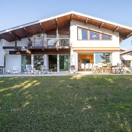 Bakea - 10mn A Pied Villa